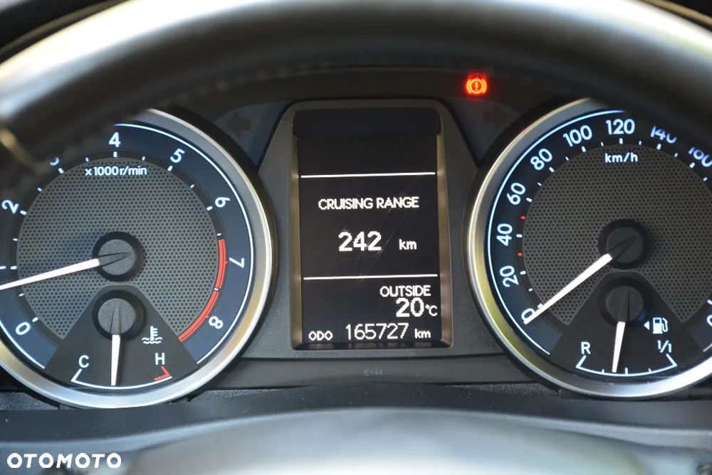 Toyota Auris 1.6 Premium Comfort - 24