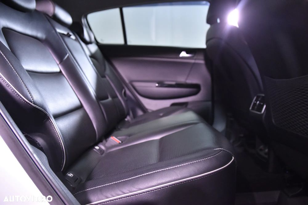 Kia Sportage - 12