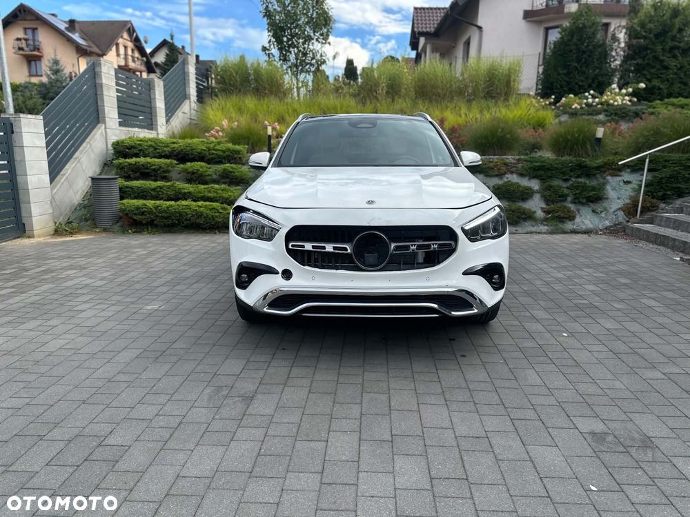 Mercedes-Benz GLA 250 4Matic 8G-DCT EDITION 2022 - 15