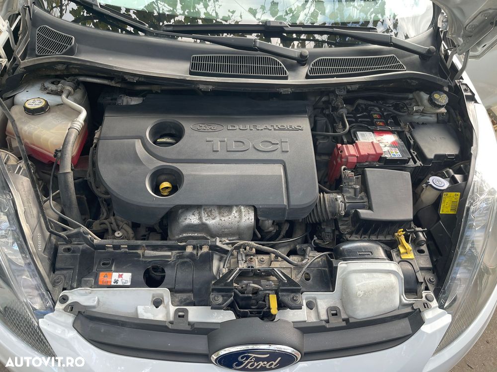 Ford Fiesta 1.4 TDCi Ambiente - 10