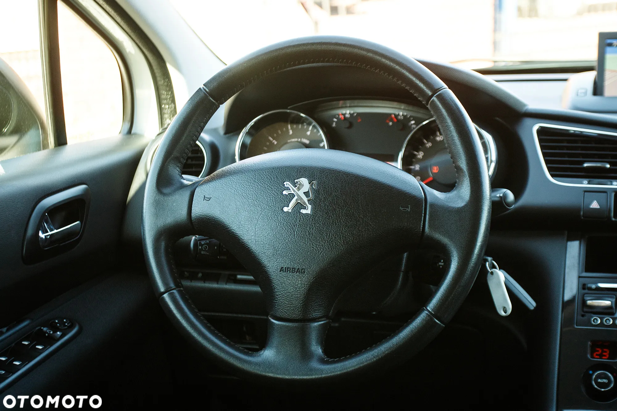 Peugeot 3008 120 VTi Premium - 26