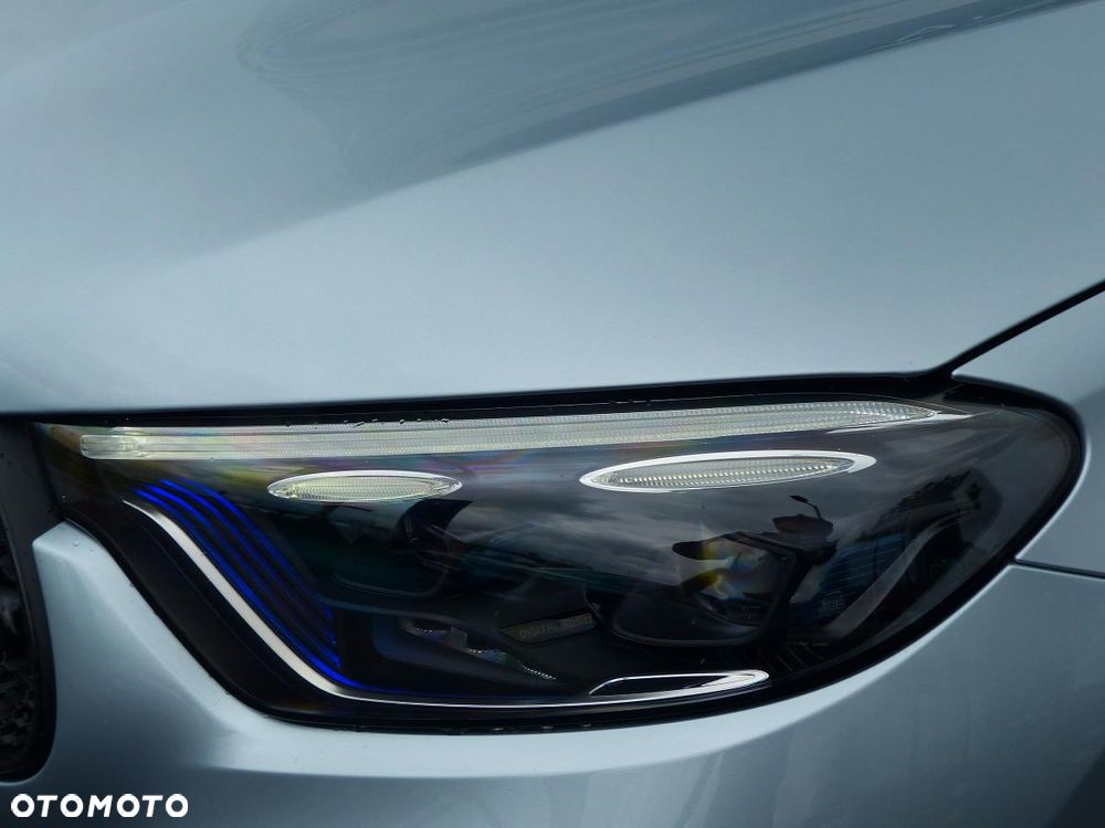 Mercedes-Benz GLC 300 mHEV 4-Matic AMG Line - 11