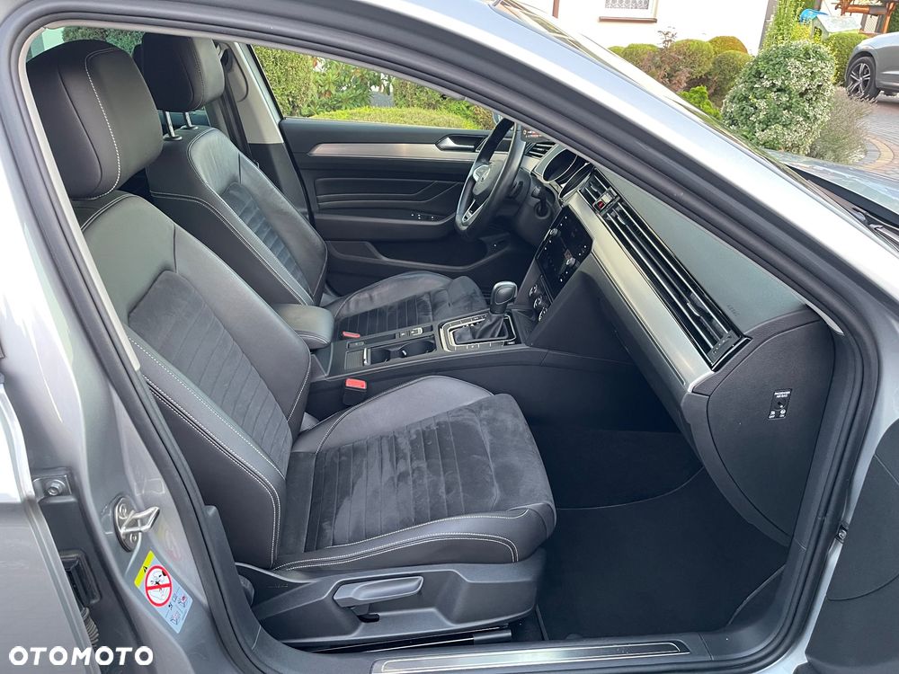Volkswagen Passat 2.0 TDI 4Mot Elegance DSG - 13
