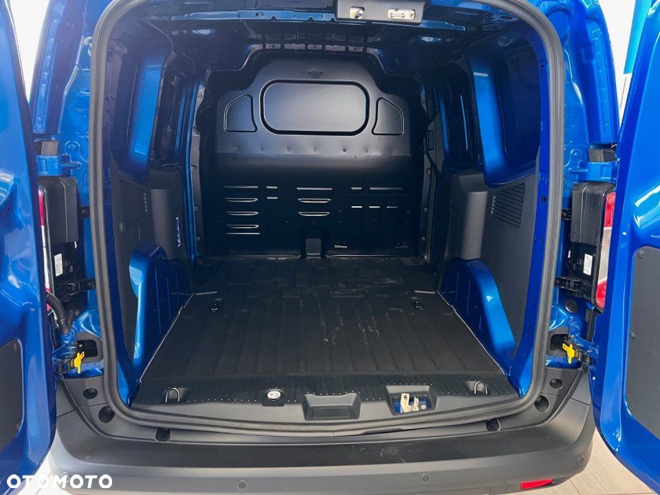 Ford Transit Courier - 7