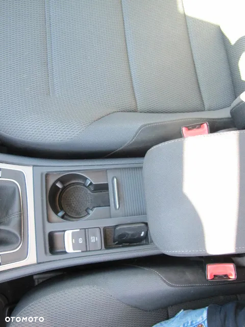 Volkswagen Golf VII 1.6 TDI BlueMotion Trendline - 18