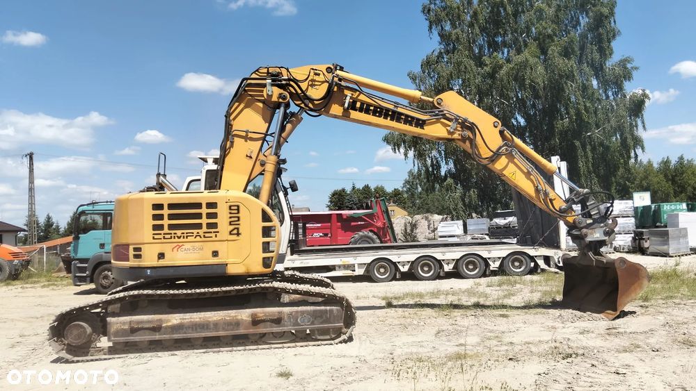 Liebherr Compact 924 - 6