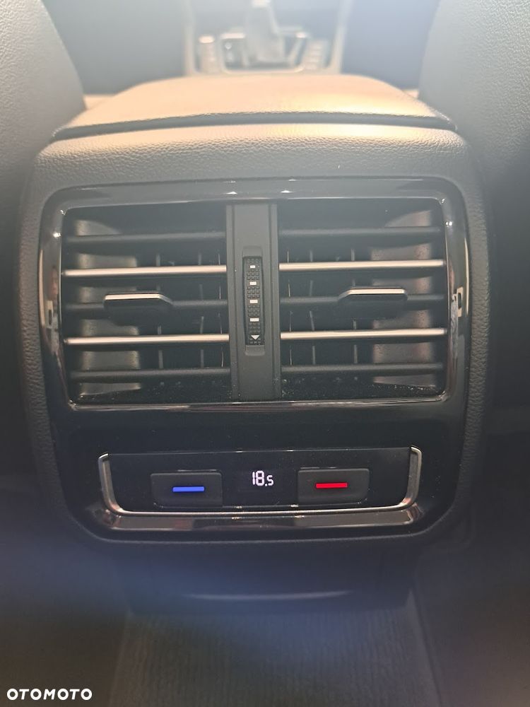 Volkswagen Passat 1.8 TSI BMT Highline DSG - 11