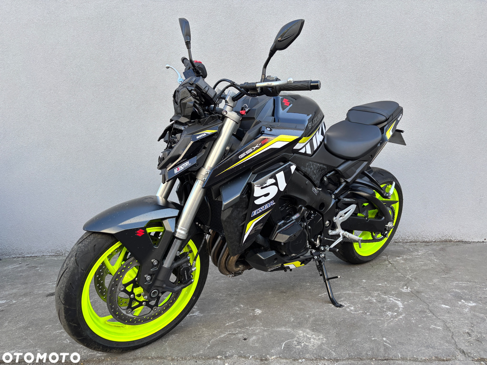 Suzuki GSX - 3