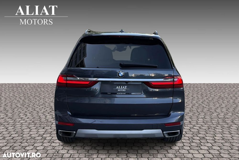 BMW X7 xDrive40i - 7