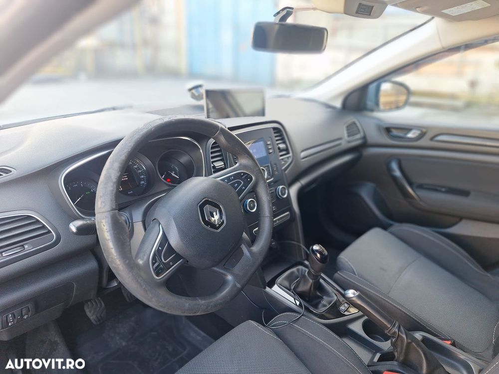 Renault Megane 1.5 dCI Life - 8