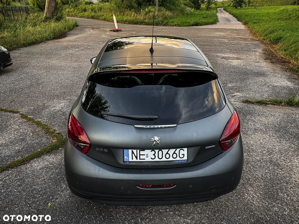 Peugeot 208 1.2 PureTech Allure S&S - 11
