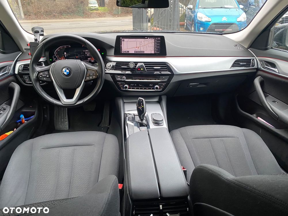 BMW Seria 5 530i Sport Line - 14
