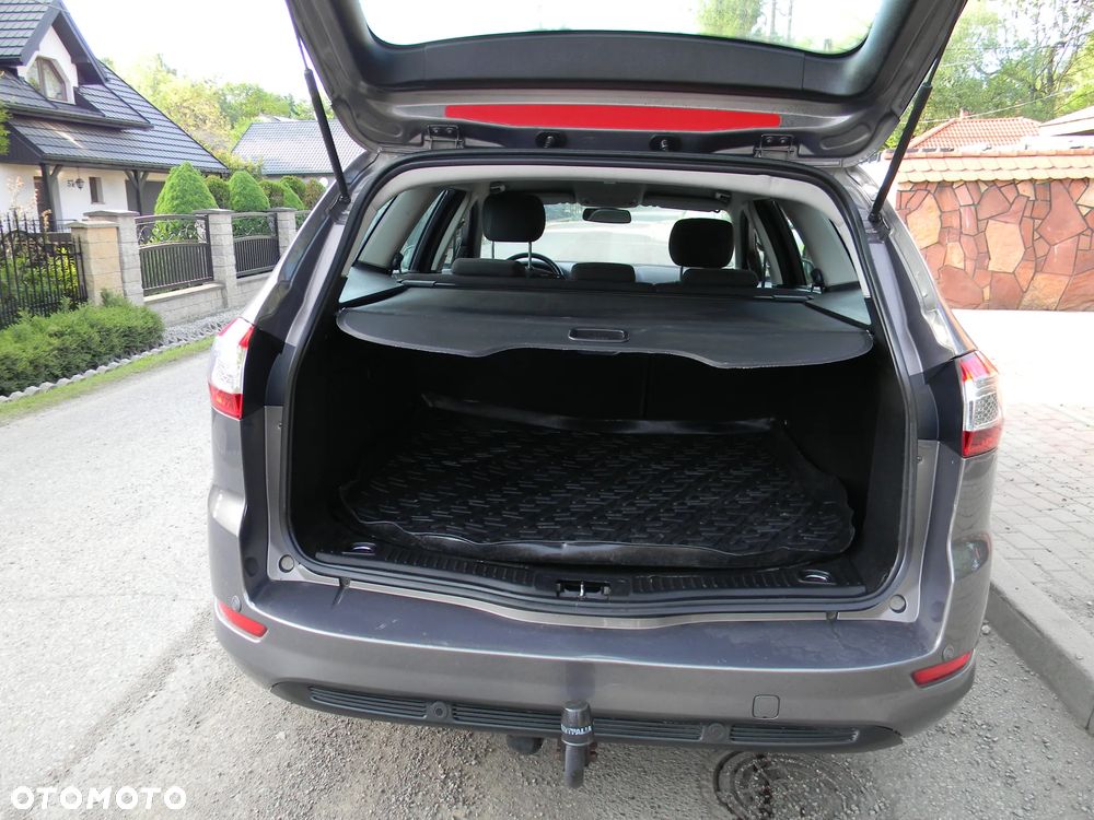 Ford Mondeo 2.0 TDCi ECOnetic Trend - 9