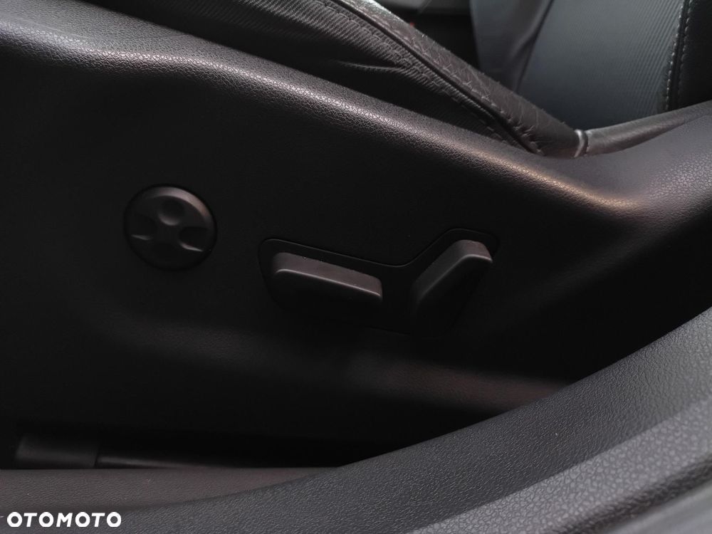 Peugeot 508 1.6 T Business Line - 24