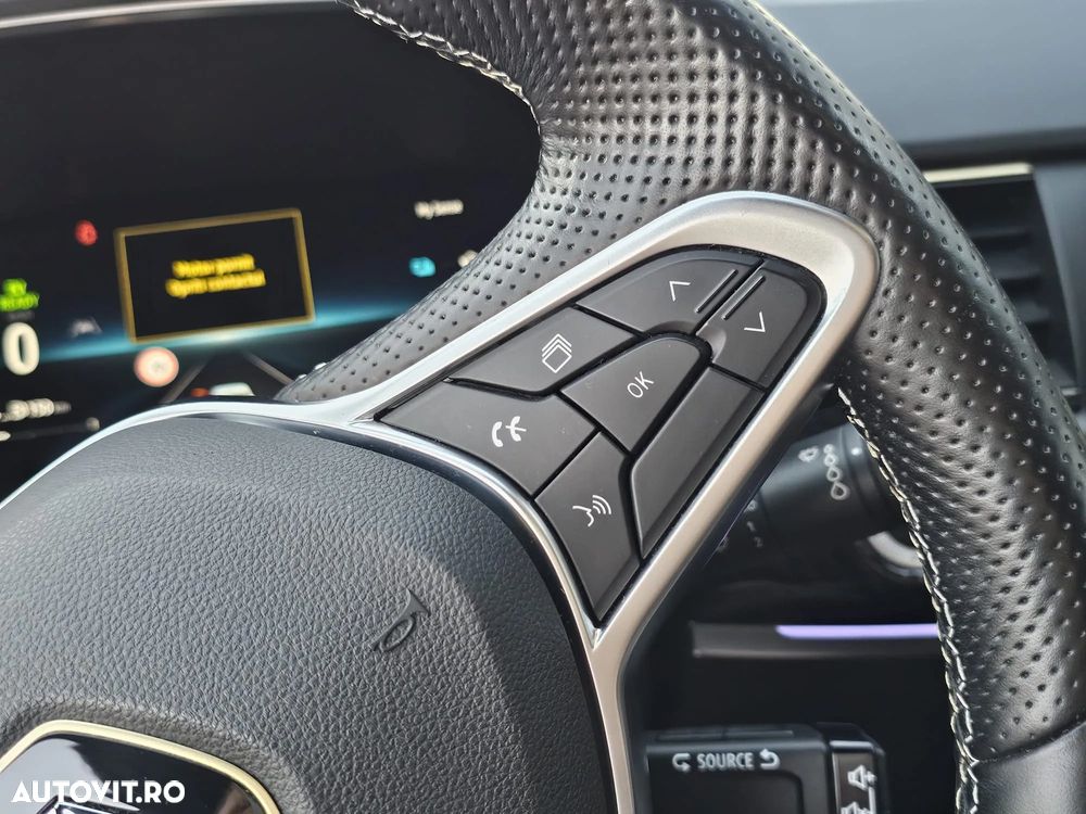 Renault Arkana E-TECH Hybrid RS Line - 33