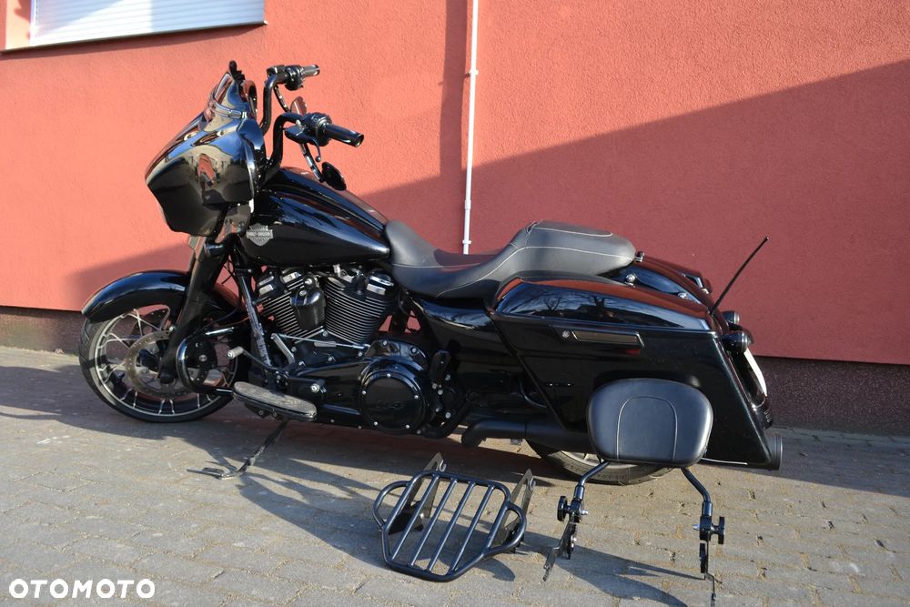 Harley-Davidson Touring Street Glide - 2
