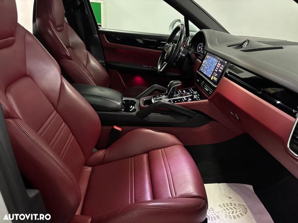 Porsche Cayenne Coupe - 20