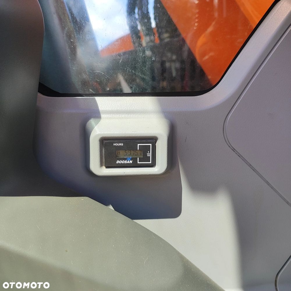 Doosan Dx140 - 8