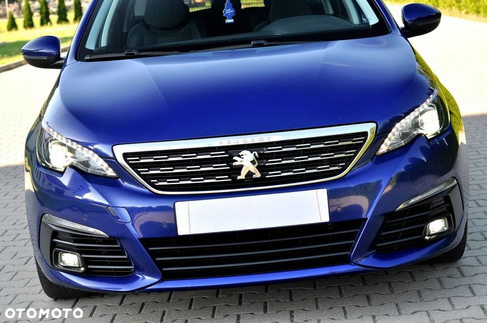 Peugeot 308 - 35