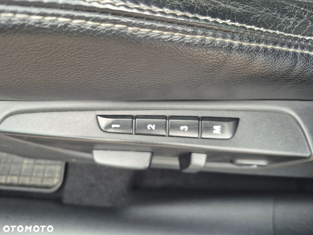 Suzuki Kizashi - 23