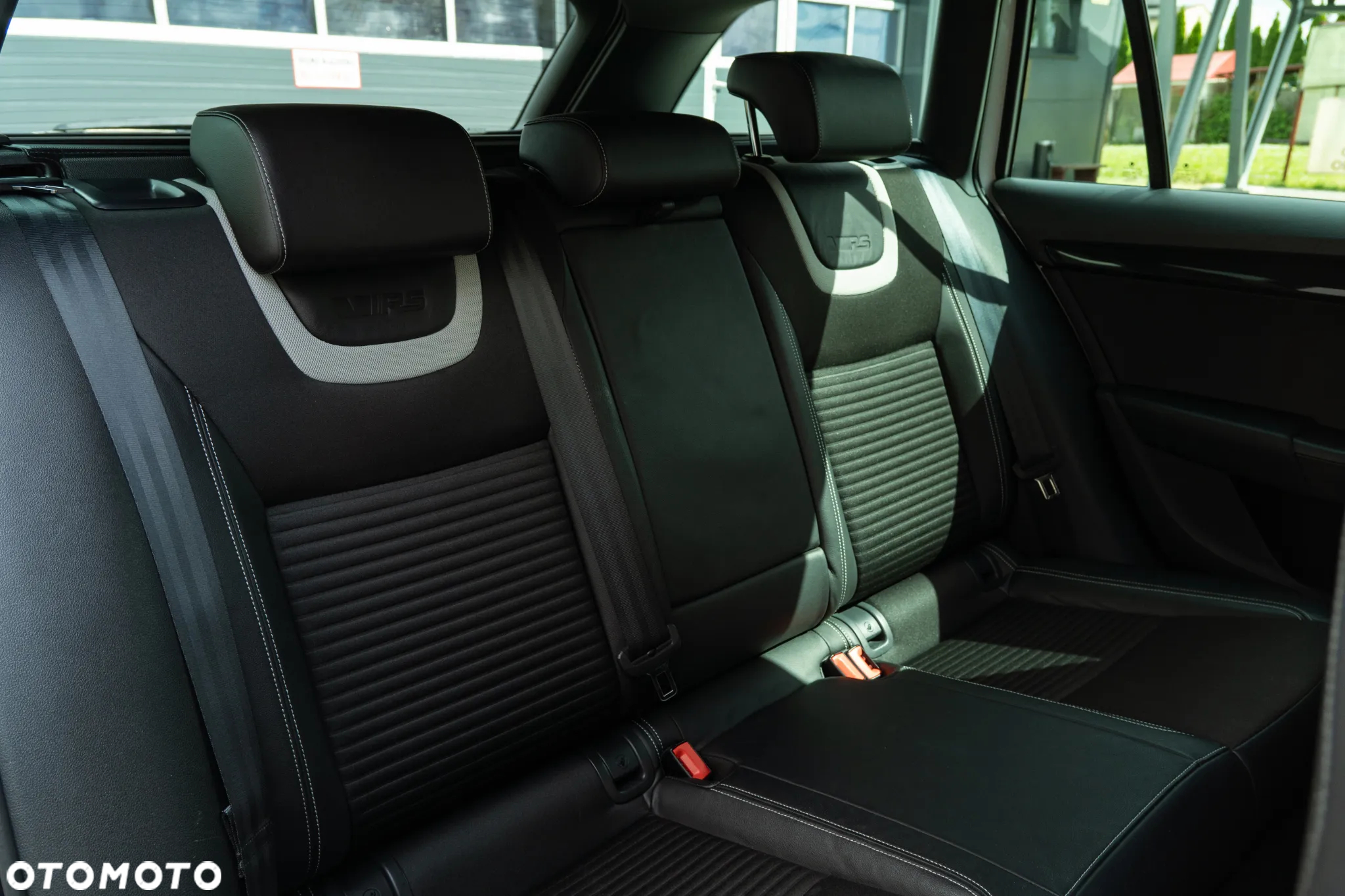 Skoda Octavia 2.0 TDI RS DSG - 21