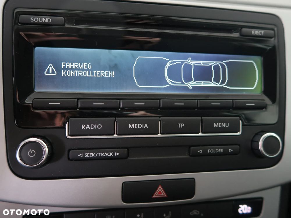 Volkswagen Passat 1.4 TSI BMT Comfortline - 22