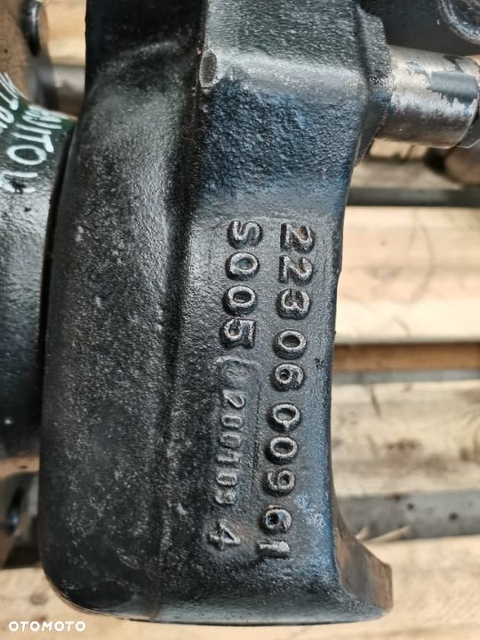 Manitou MRT .... {Zwrotnica Spicer 2230600961} - 4