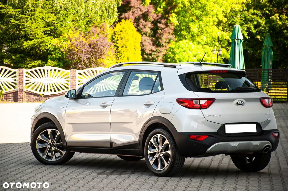 Kia Stonic 1.6 CRDi SCR XL - 17