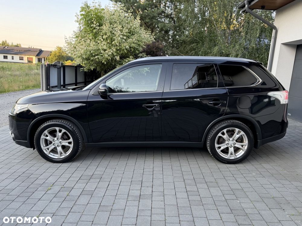 Mitsubishi Outlander 2.0 4WD CVT Diamant+ - 15
