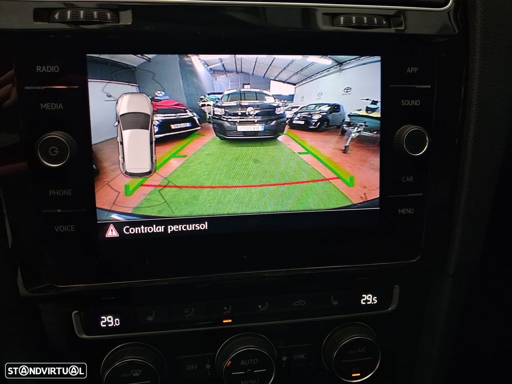 VW Golf 1.6 TDI SCR IQ.DRIVE - 30