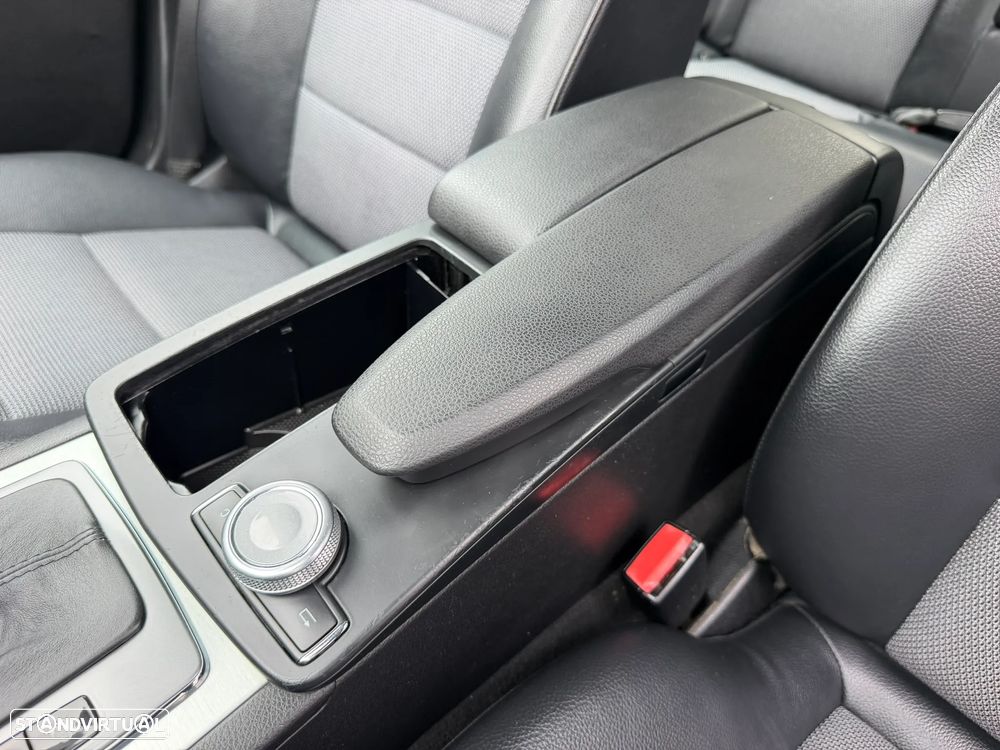 Mercedes-Benz C 220 CDI Avantgarde Aut. - 24