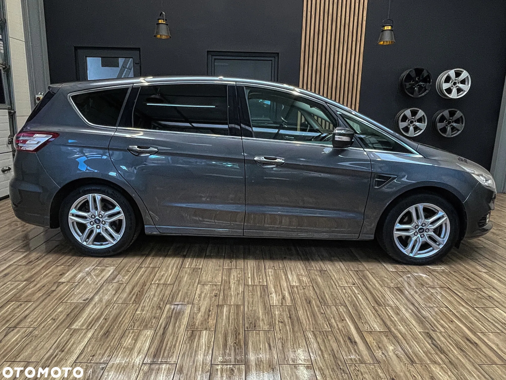 Ford S-Max 2.0 EcoBoost Titanium - 14
