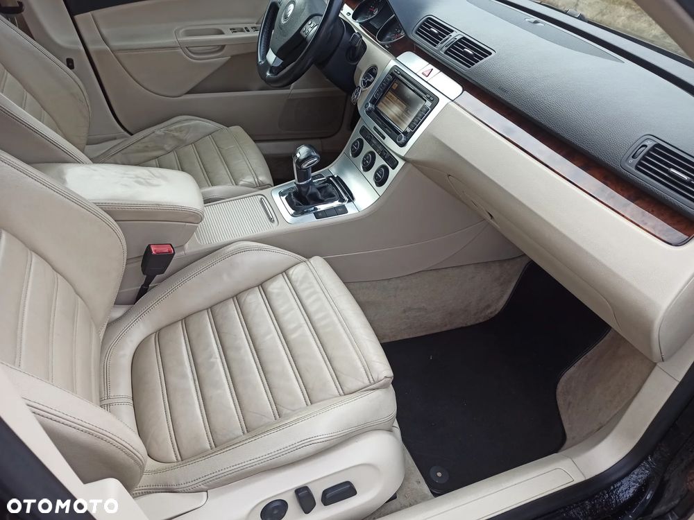 Volkswagen Passat 2.0 TDI DPF Highline DSG - 10