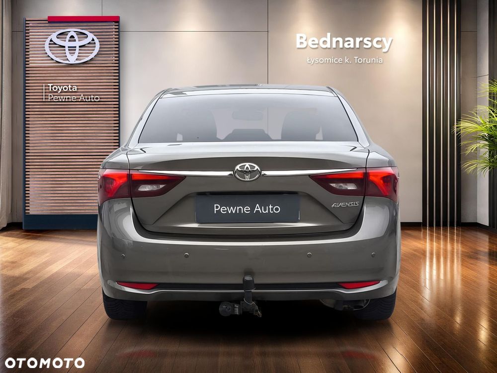Toyota Avensis 2.0 Premium MS - 9