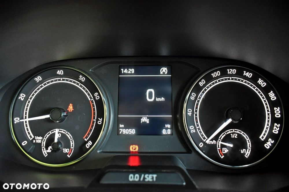Skoda Fabia 1.0 Ambition - 16