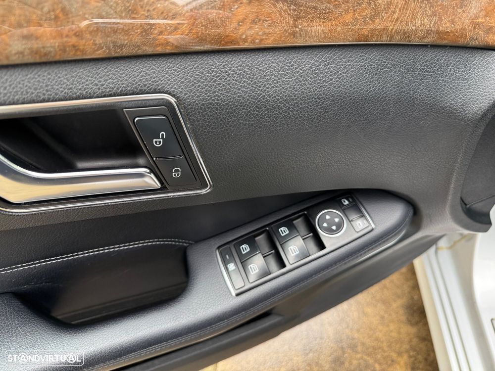 Mercedes-Benz E 220 CDi Executive Aut. - 29