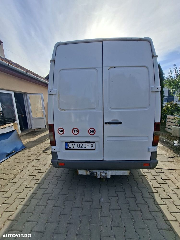 Mercedes-Benz Sprinter - 4