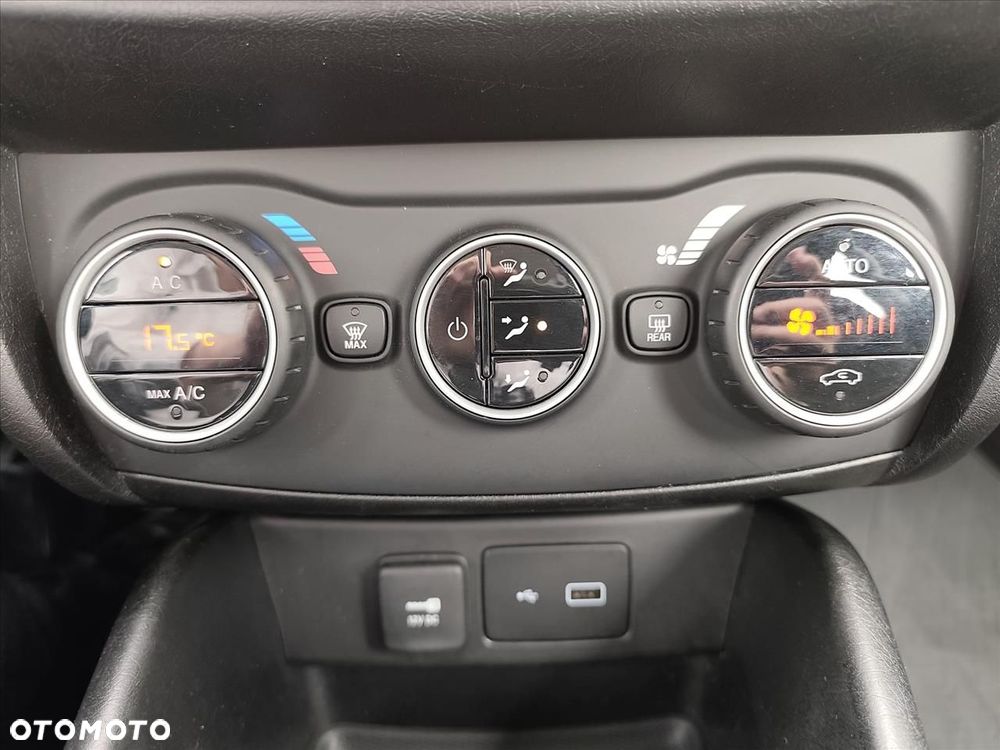 Fiat Tipo 1.4 16v Lounge EU6d - 17