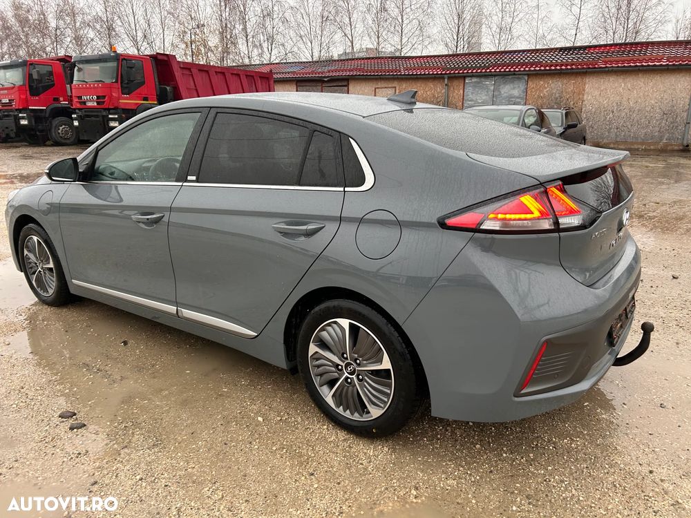 Hyundai IONIQ - 2