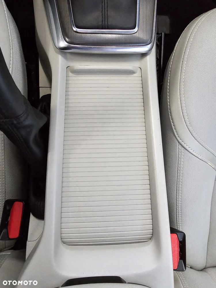 Volvo V40 T4 Kinetic - 18