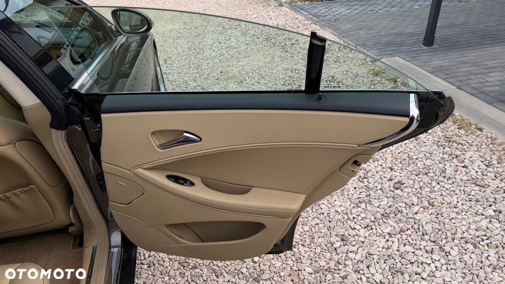 Mercedes-Benz CLS - 30