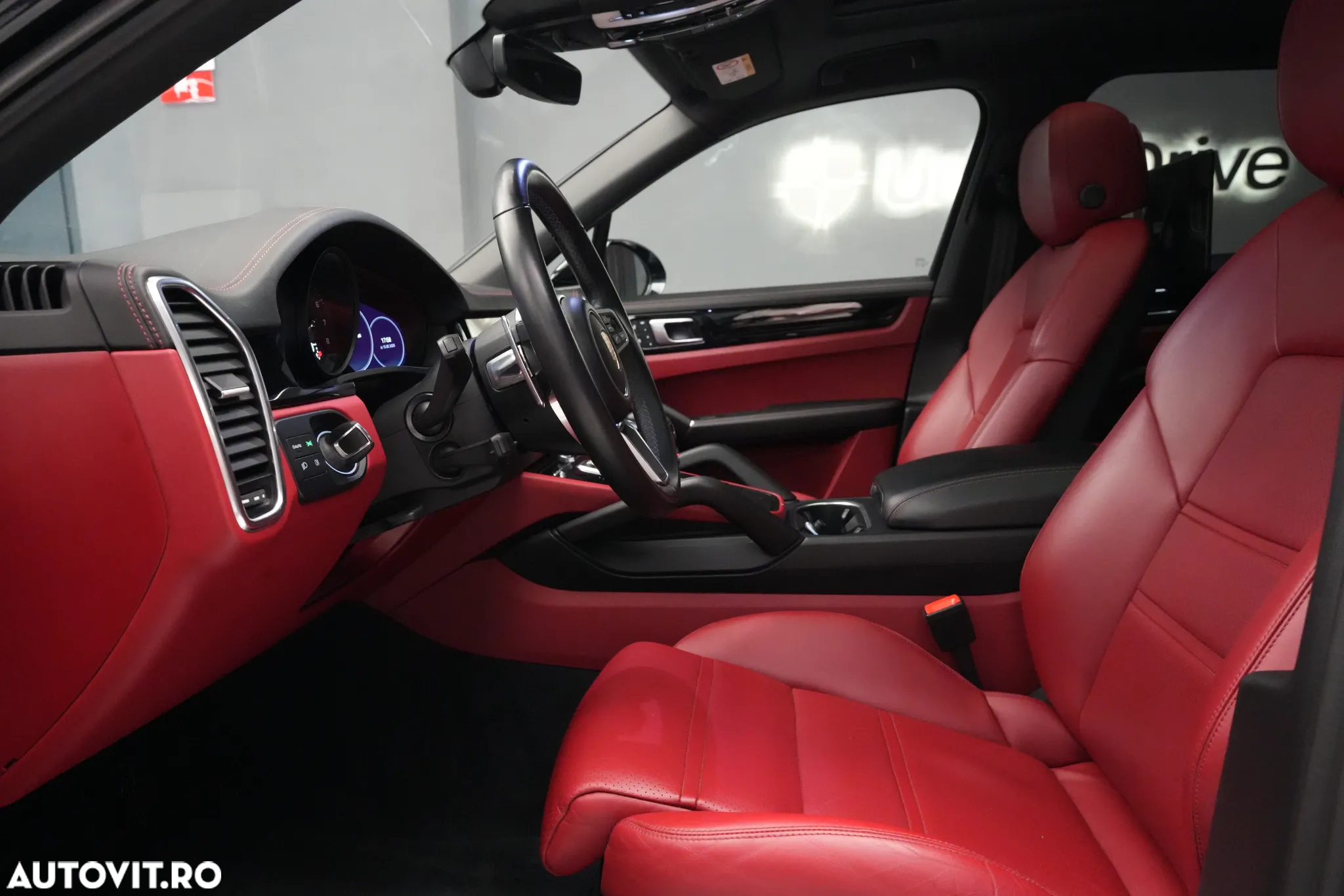 Porsche Cayenne Standard - 6