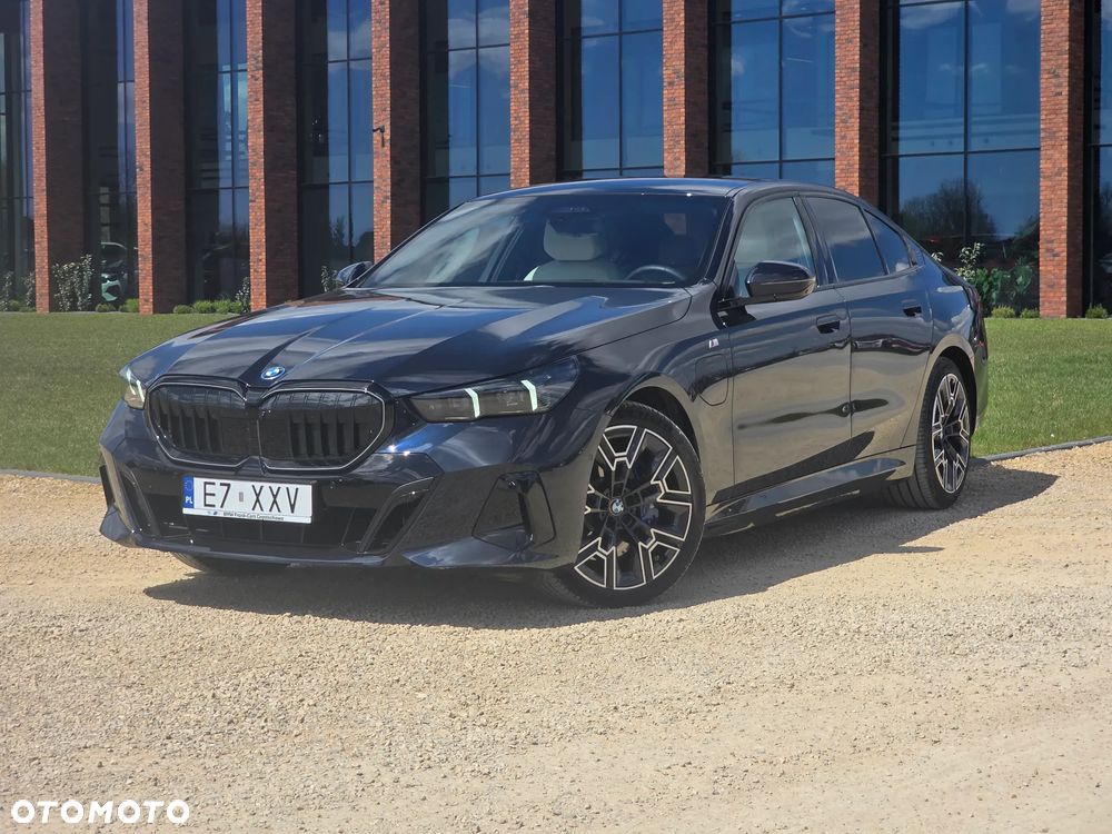 BMW Seria 5 550e xDrive PHEV M Sport