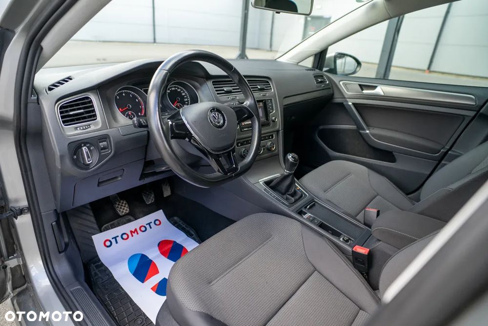 Volkswagen Golf 1.2 TSI BMT Trendline - 23