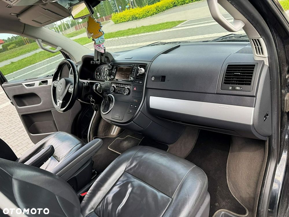 Volkswagen Multivan - 18