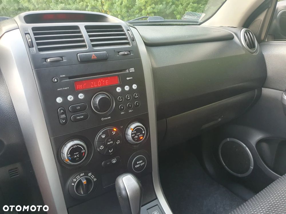Suzuki Grand Vitara 2.0 20th Anniversary - 10