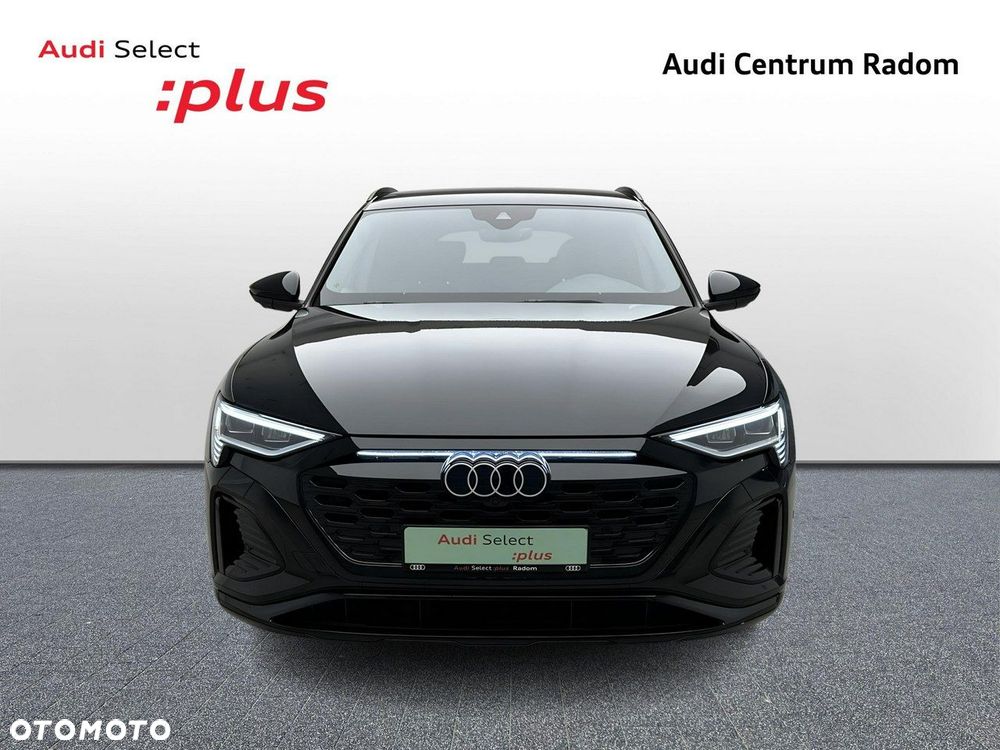 Audi Q8 Sportback e-tron - 8