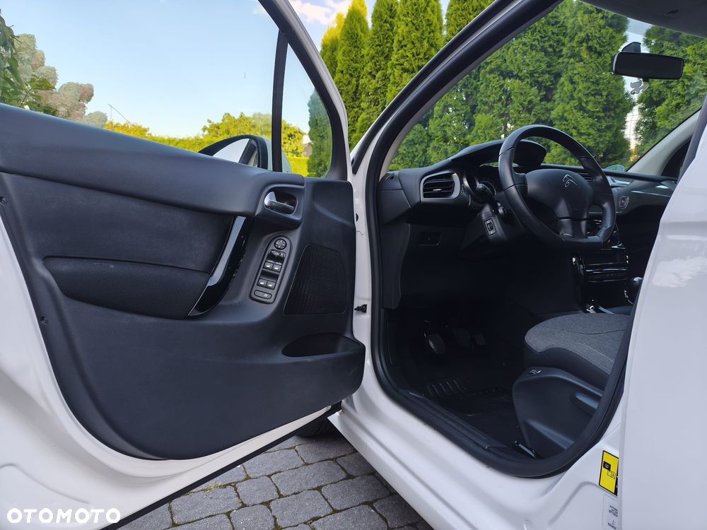 Citroën C3 Pure Tech (VTi) 82 Exclusive - 9
