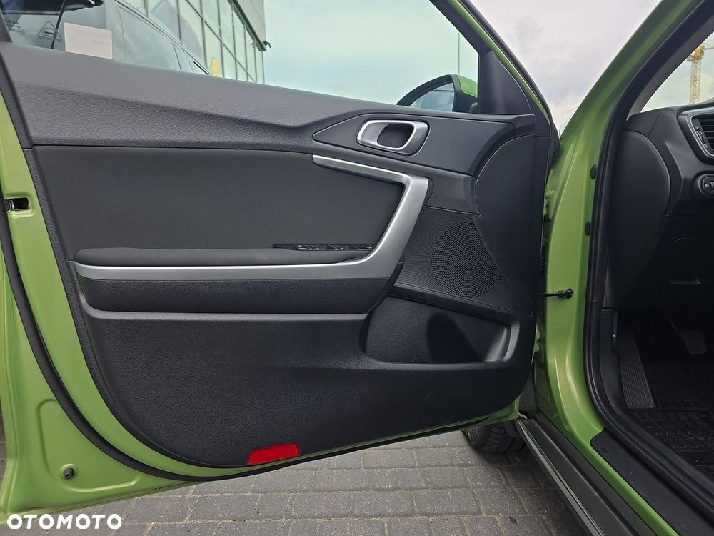 Kia XCeed 1.5 T-GDI M - 11
