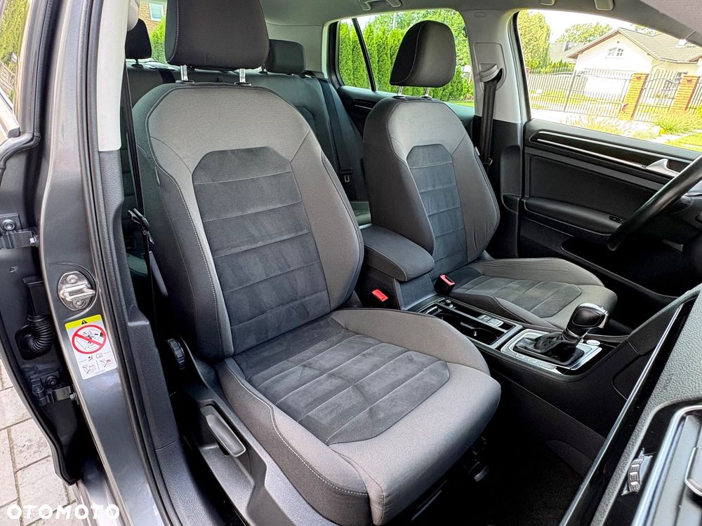Volkswagen Golf - 7